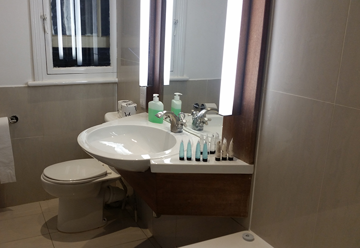 Quad room detail
