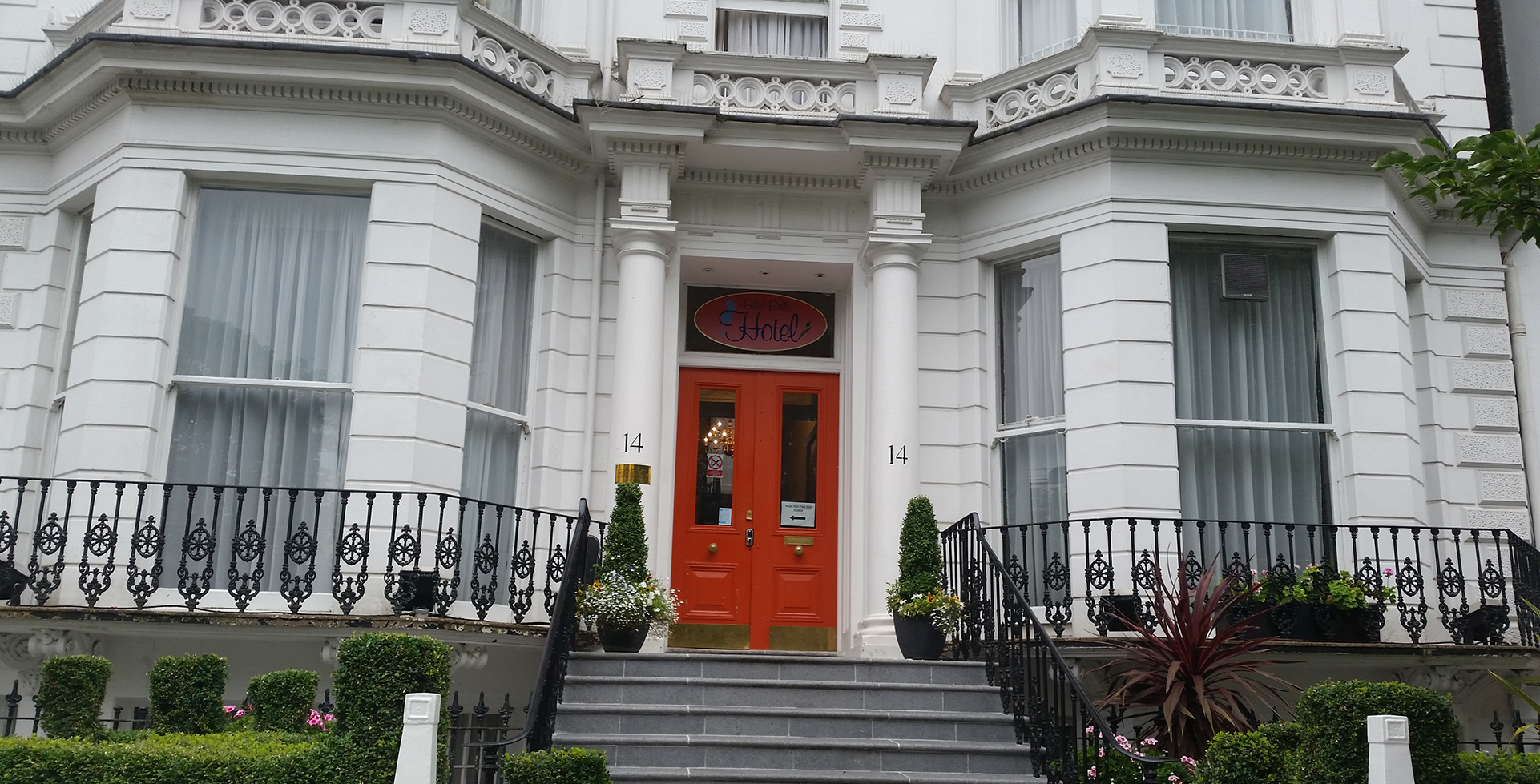 The entrance of Hotel Bluebells